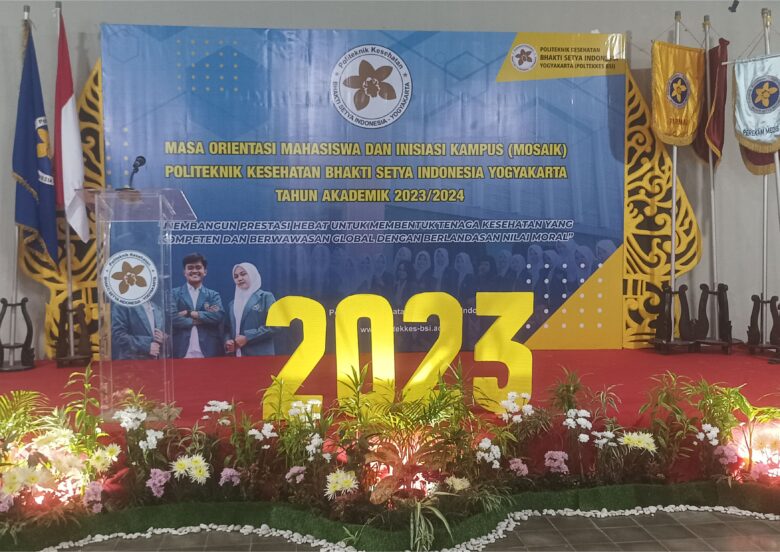 Panggung dan Backdrop Poltekkes BSI Yogyakarta