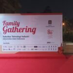 Backdrop Family Gathering UII Jogja
