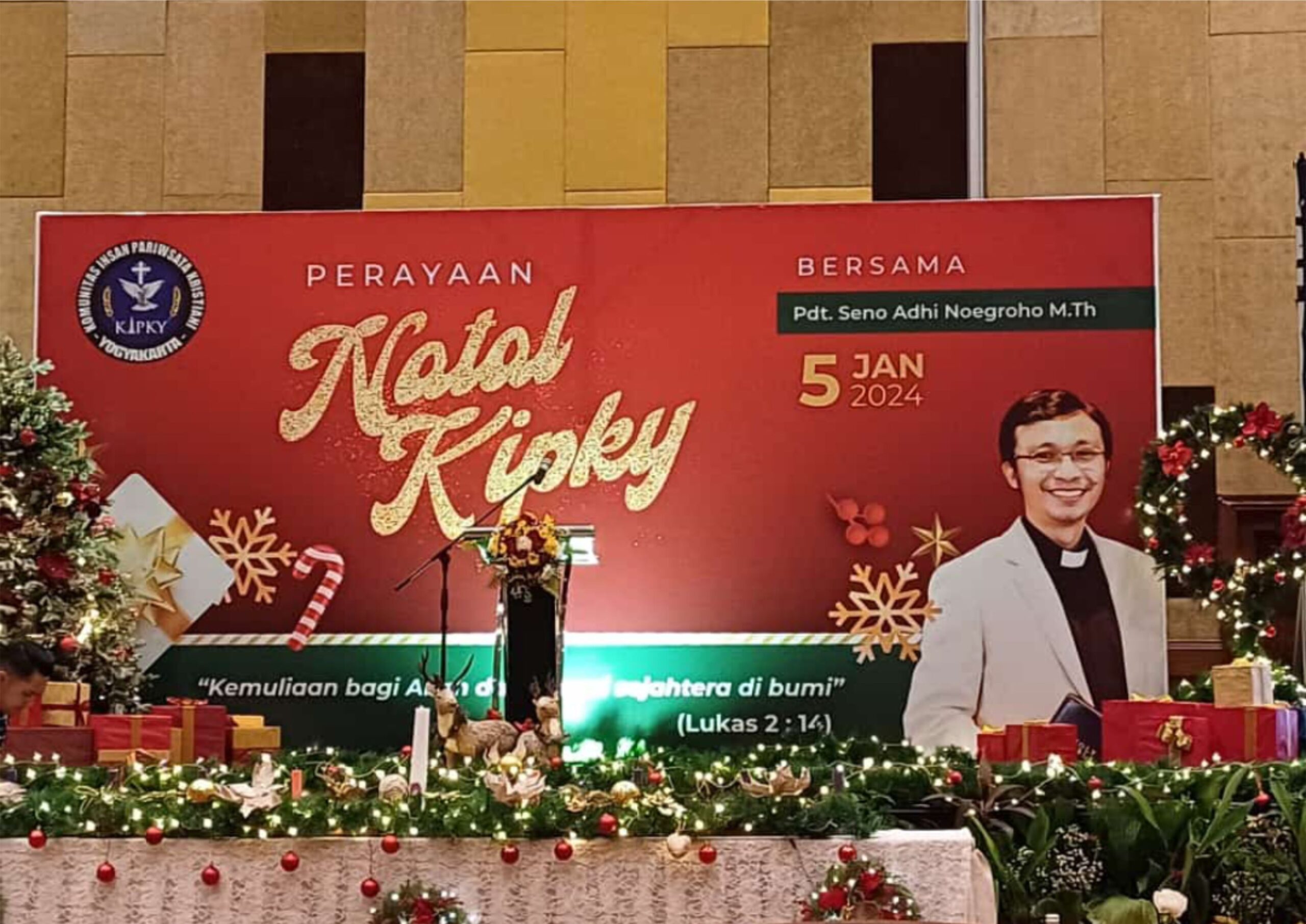 Jasa Backdrop Natal di Jogja