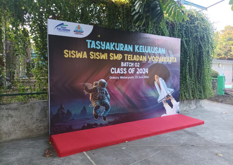 Tasyakuran Backdrop Event Kelulusan SMP Jogja