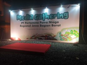 Backdrop Photobooth Media Gathering