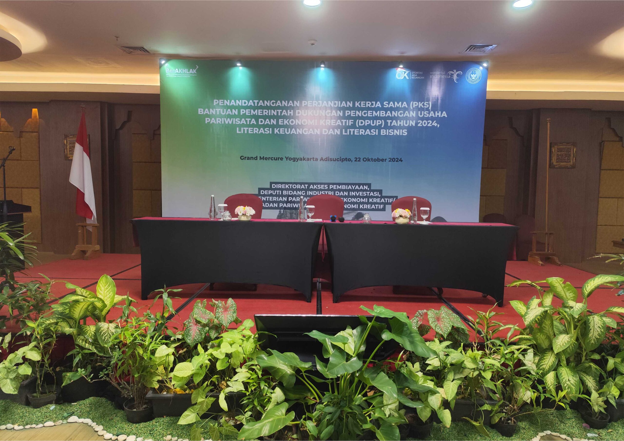 Literasi Bisnis Backdrop Panggung