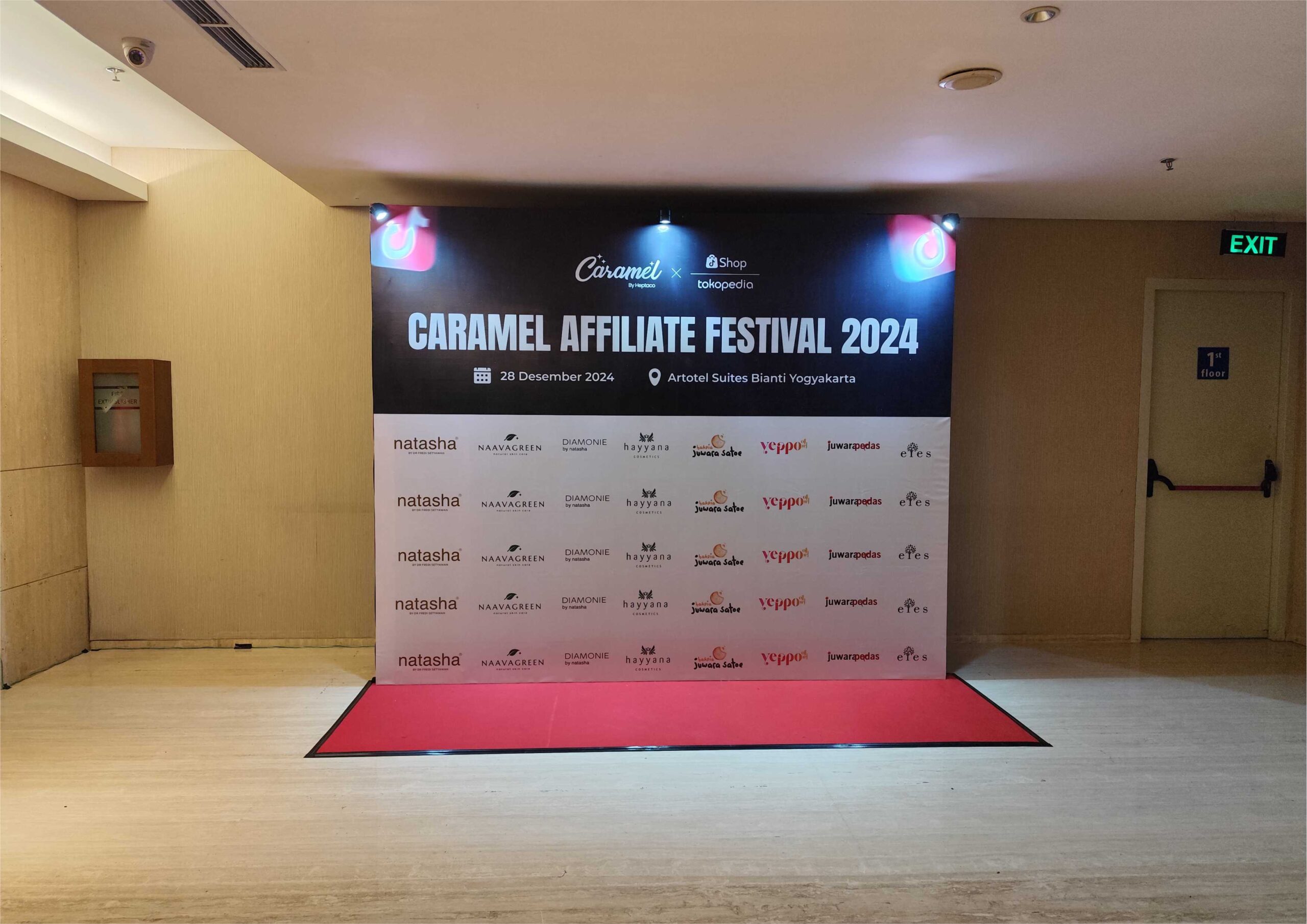 Caramel Photobooth Event Festival