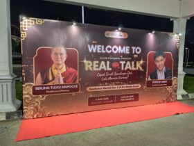 Backdrop Event Real Talk UGM