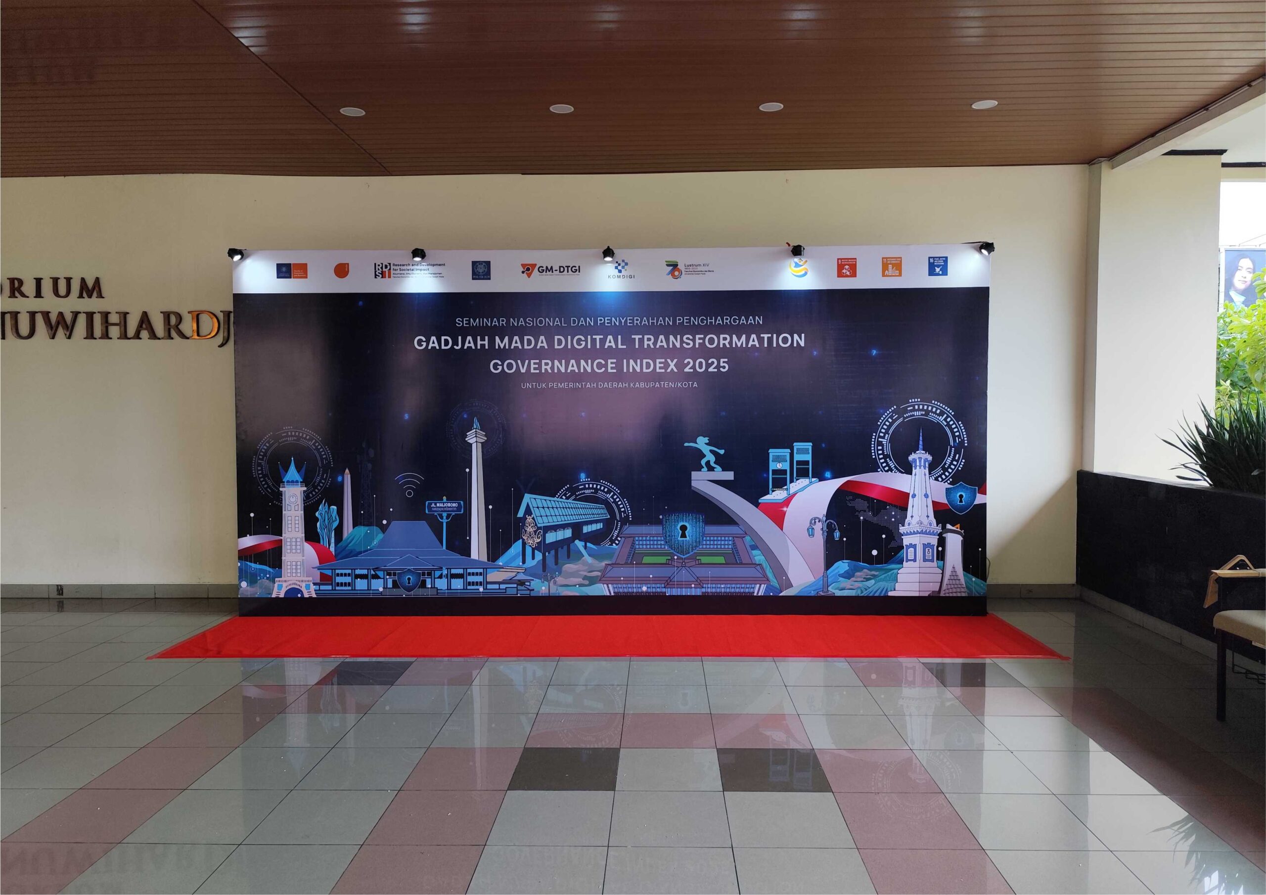 Backdrop Event Seminar UGM Jogja