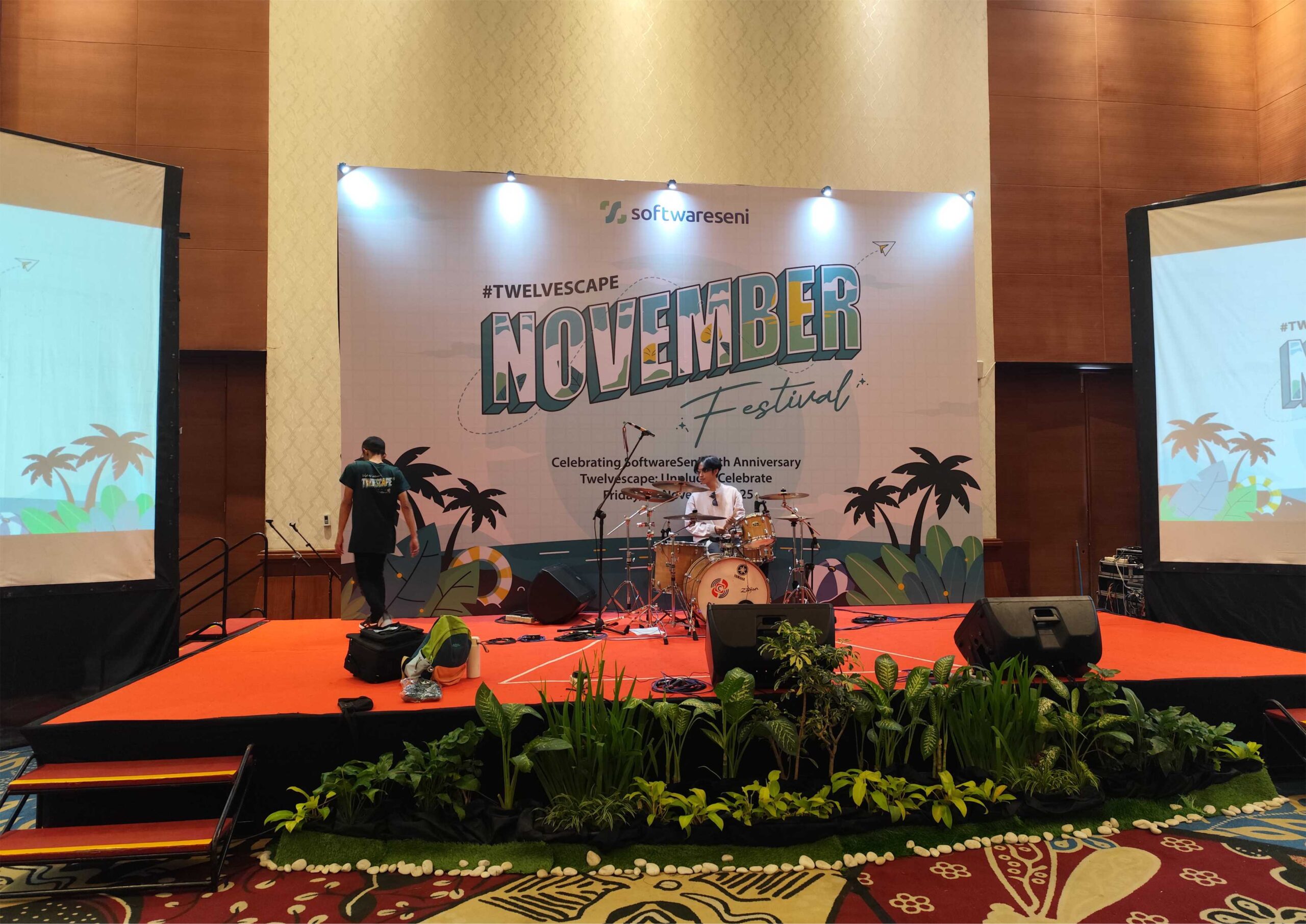 Backdrop Panggung Event Softwareseni