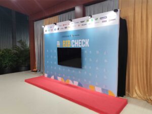 Jasa Backdrop Photobooth BIB Check | Event Fun Run di Jogja