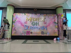 Backdrop dan Gate Event di UII