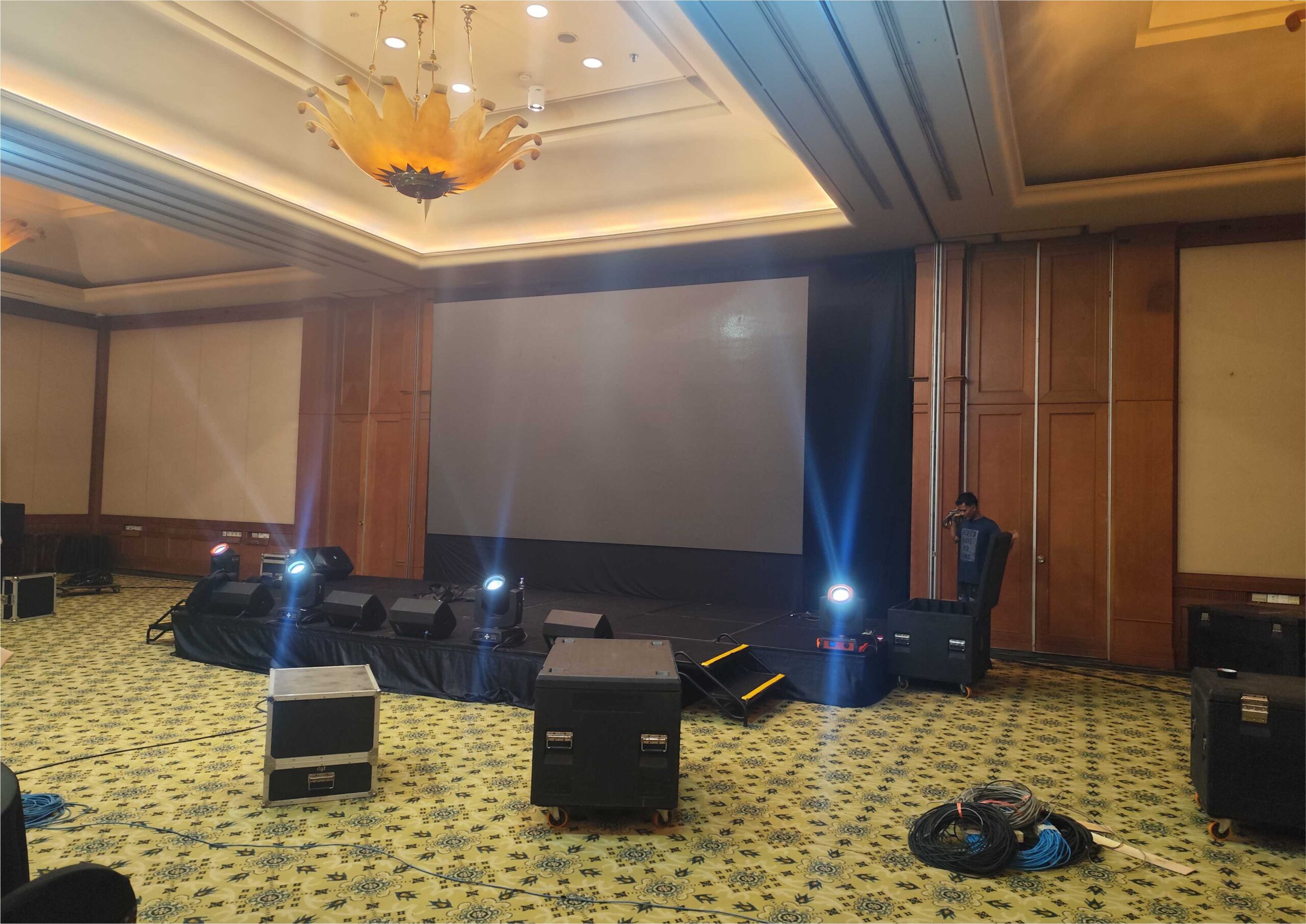 Sewa Videotron dan Lighting Event